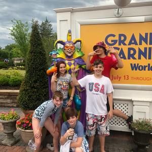 Meet your Posher, Anton j.